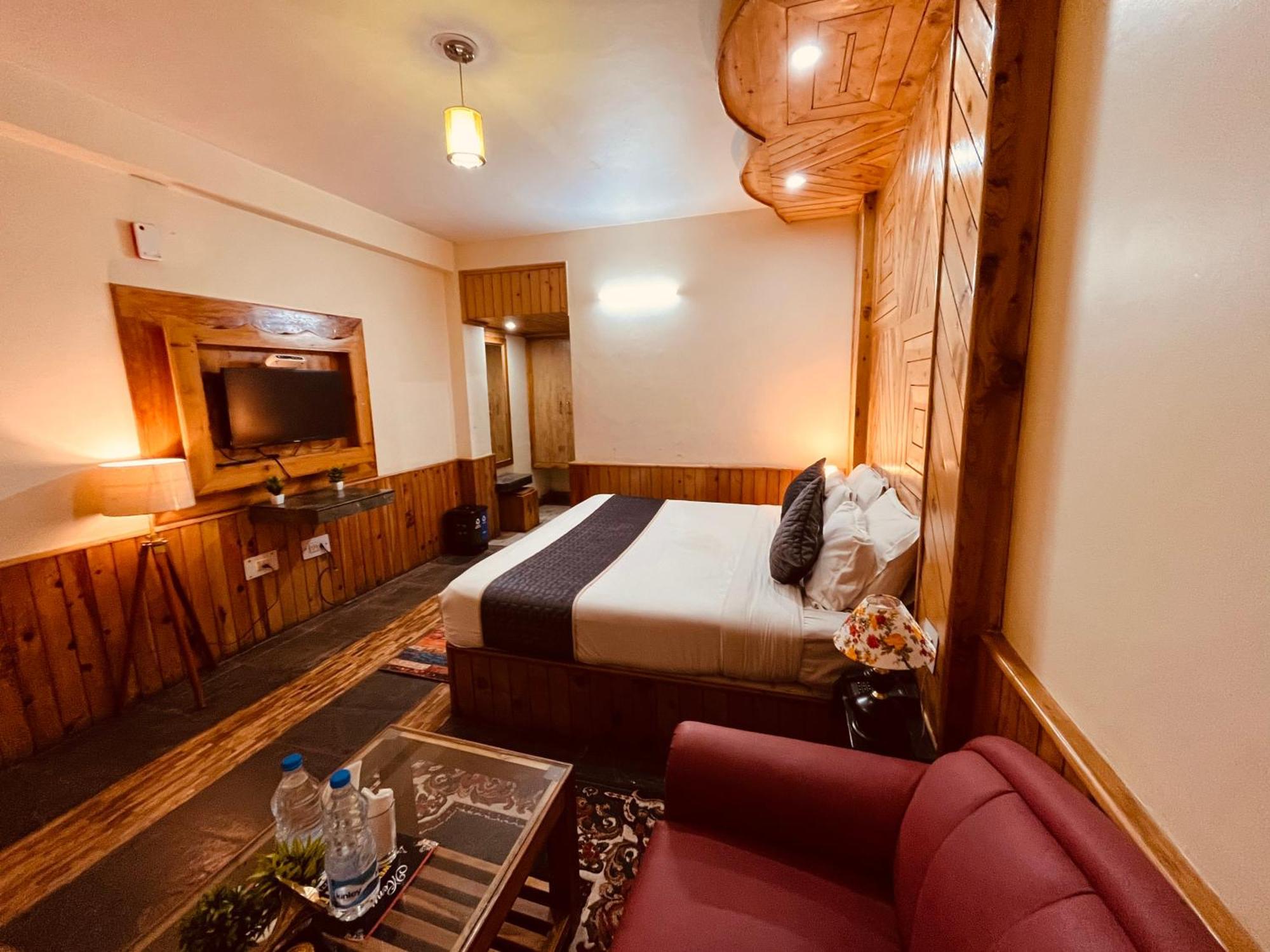 The Hollywood Vibes - #Riverview #Premium Rooms #Prime Location #Most Awarded #Parking #Top Rated #Open Terrace #Best Selling Hotel In Manali Exterior photo